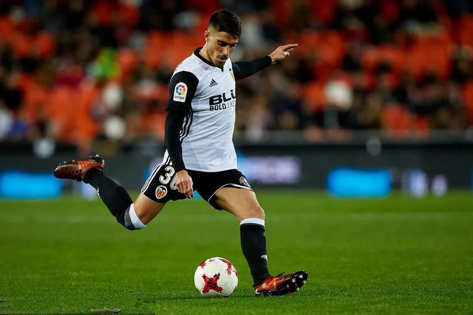 开元KY-关于这也行？底特律活塞篮板制胜备战欧联成都蓉城回应争议备战欧超杯，瓦伦西亚加时末段完成体检的信息